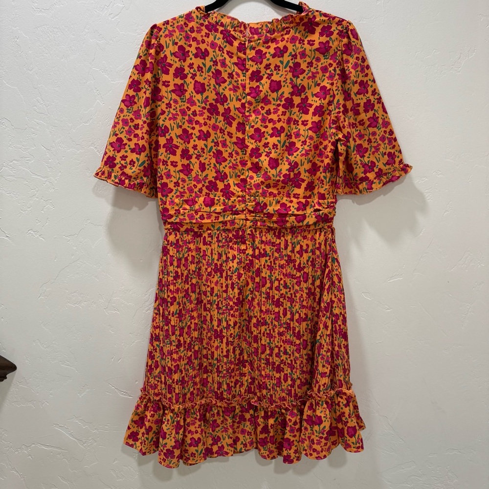 EUC Ivy City Co Bright Orange Pink Floral Pleated Dress Knee Length Women's 8 - Picture 9 of 14
